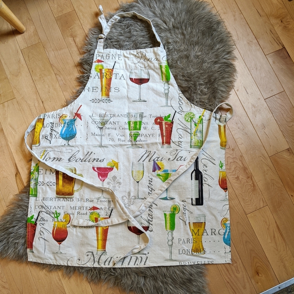 👕Michel Design Works - Cocktail Apron